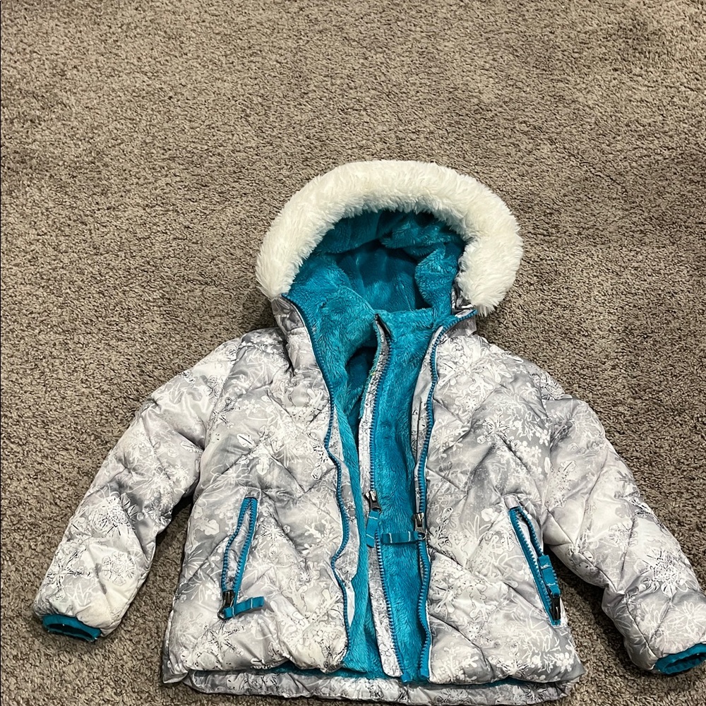 Stylish Kids' Gray and Blue Puffer Jacket with Faux Fur Trim